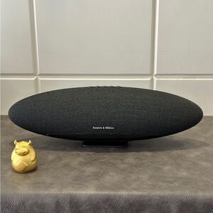 Bowers & Wilkins Charcoal Wireless Speaker